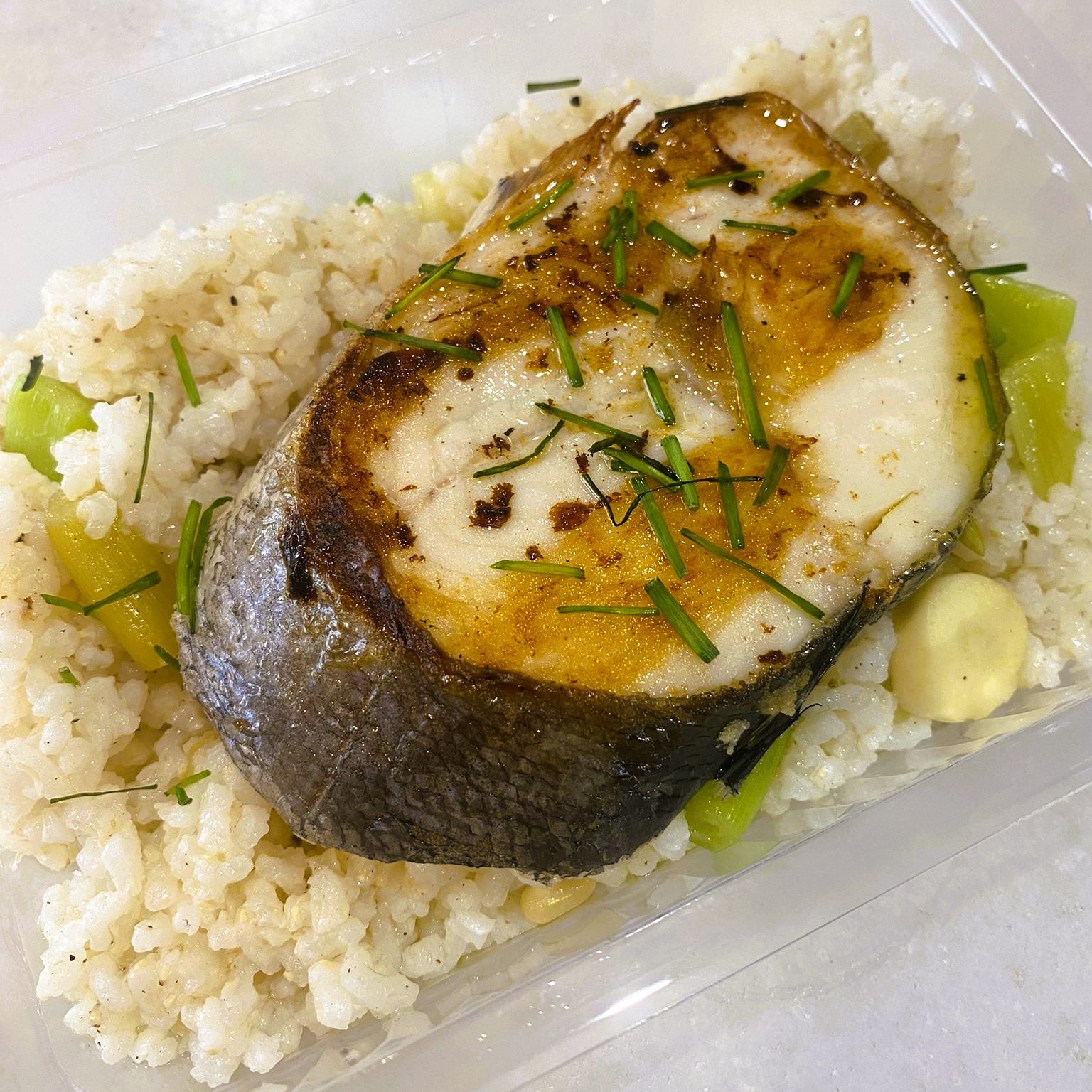 Dorada a la Plancha con Arroz Salteado